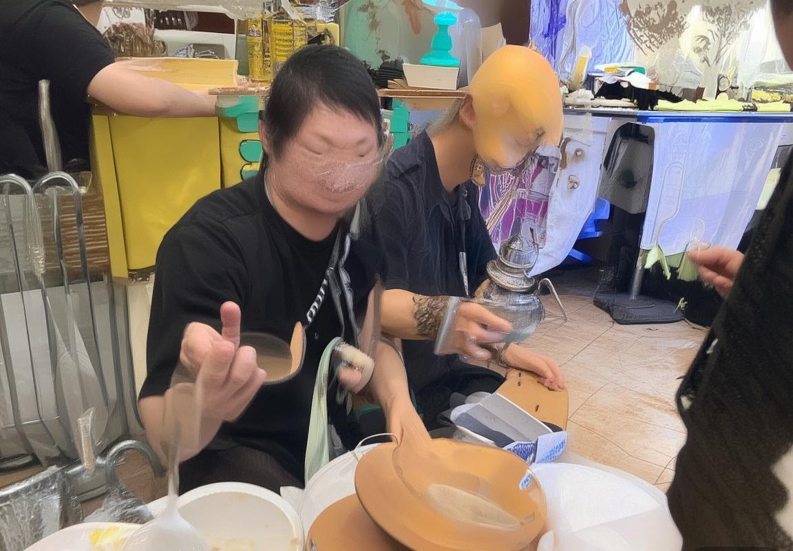 郭艾伦：中国男篮灵魂领袖的赛场风采与团队魅力(图3)