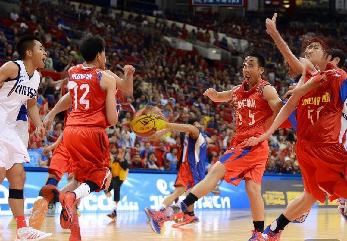 2015亚洲篮球锦标赛：中菲巅峰对决精彩瞬间回顾